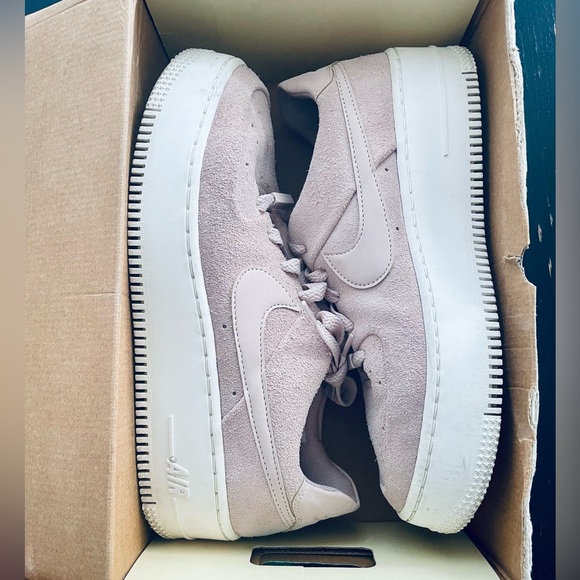 Womens Nike Air Force 1 Sage Low “Particle Beige” - Picture 7 of 7